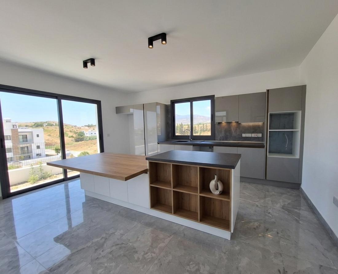 🏡 Magnificent Triplex Villa with Turkish Title Deed on Gönyeli Boğaz Road!