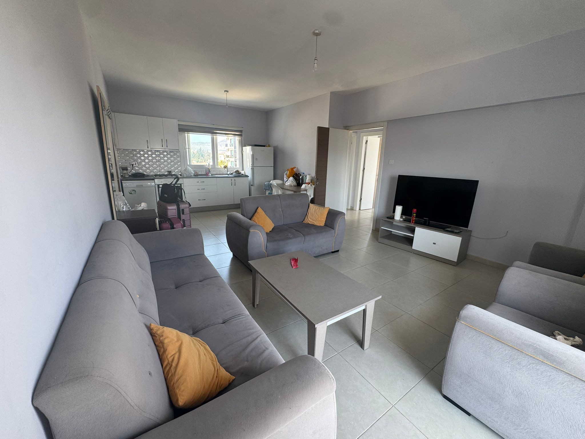 GÖNYELİ ANAYOL ÜZERİ 2+1 ÖĞRENCİYE FULL EŞYALI TEMİZ DAİRE