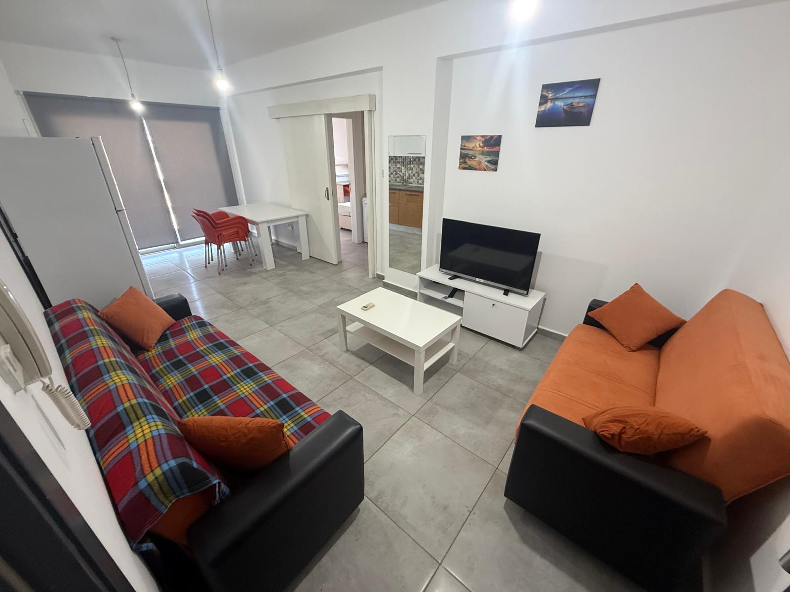 Küçük Kaymaklı Macro Arkası Duraklara Yakın Konum'da 2+1 Eşyalı Kiralık Daire